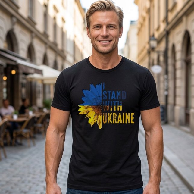 Camiseta I stand with Ukraine. Sunflower symbol of Peace.  (Subido por el creador)