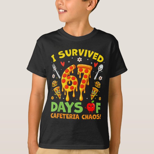 Camiseta I Survived 67 Days Of Cafeteria Chaos Funny Boy Gi (Anverso)