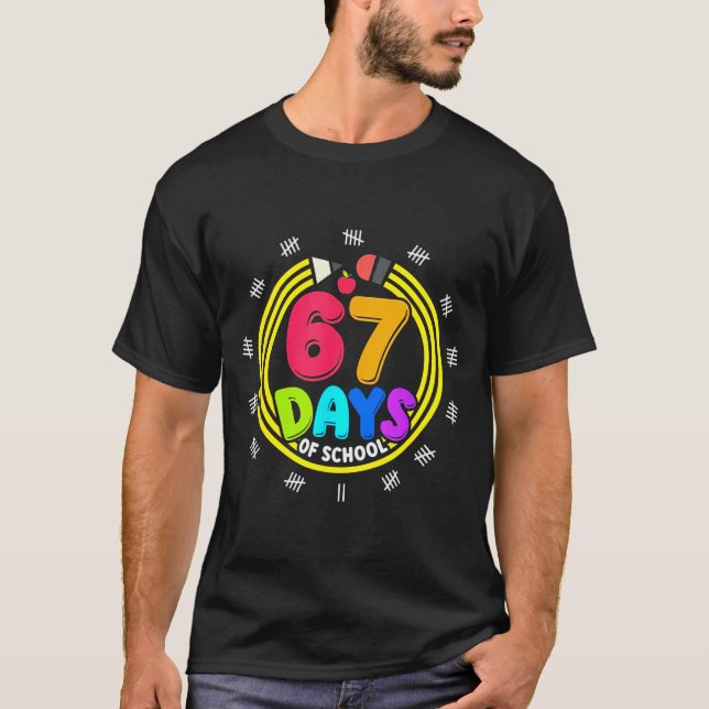 Camiseta I Survived 67 Days Of School 6 7 Meme Z Gen  (Anverso)