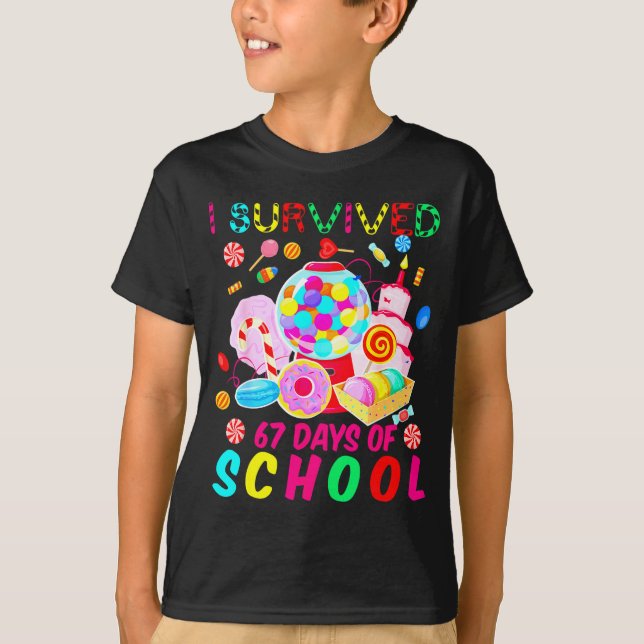 Camiseta I Survived 67 Days Of School Candy Funny 67 Teache (Anverso)