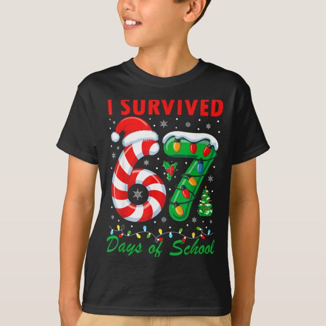 Camiseta I Survived 67 Days Of School Christmas Candy Cane  (Anverso)