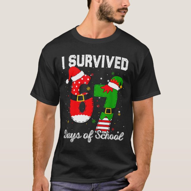 Camiseta I Survived 67 Days Of School Christmas Candy Cane  (Anverso)