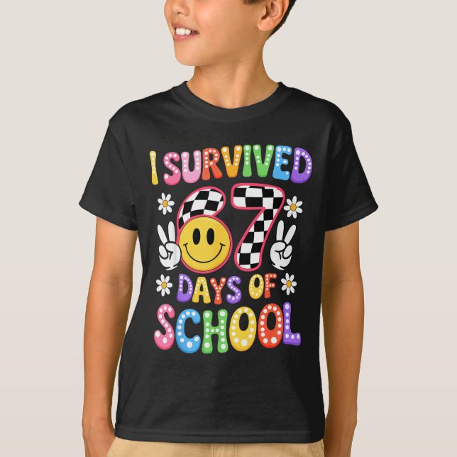 Camiseta I Survived 67 Days Of School Funny 67 Teachers Stu (Anverso)