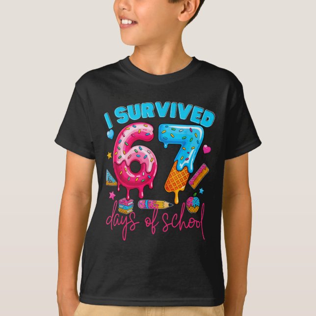 Camiseta I Survived 67 Days Of School Funny 67 Teachers Stu (Anverso)