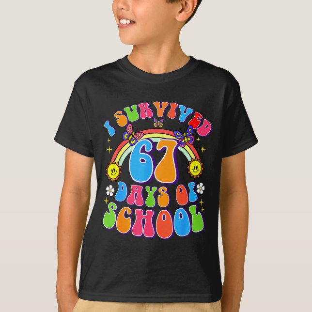 Camiseta I Survived 67 Days Of School Funny 67 Teachers Stu (Anverso)