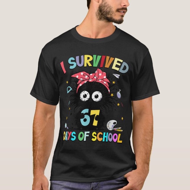 Camiseta I Survived 67 Days Of School Funny Black Cat Six S (Anverso)