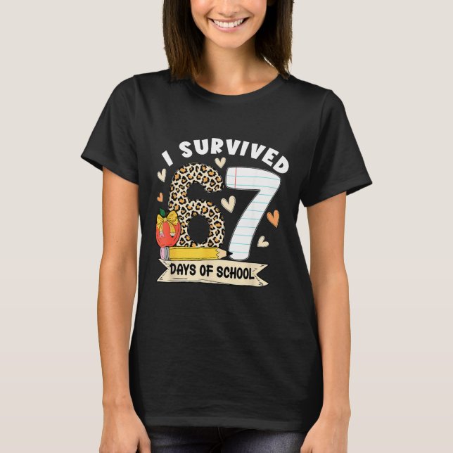 Camiseta I Survived 67 Days Of School Funny Leopard Student (Anverso)
