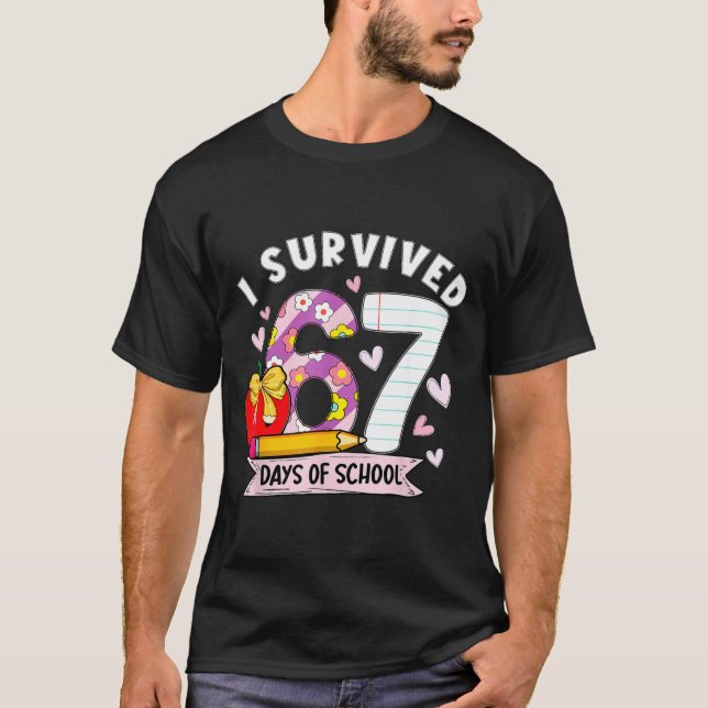 Camiseta I Survived 67 Days Of School Funny Leopard Student (Anverso)