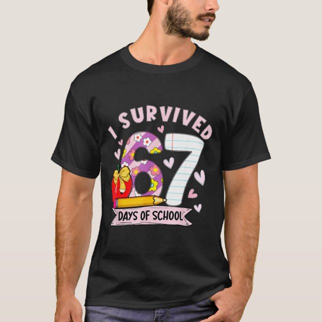 Camiseta I Survived 67 Days Of School Funny Leopard Student (Anverso)