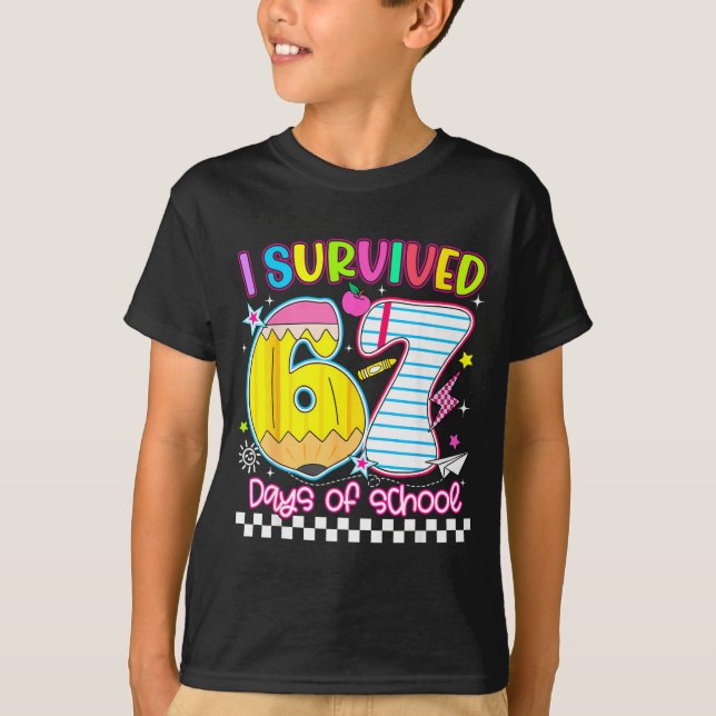 Camiseta I Survived 67 Days Of School Funny Meme Boy Girl T (Anverso)