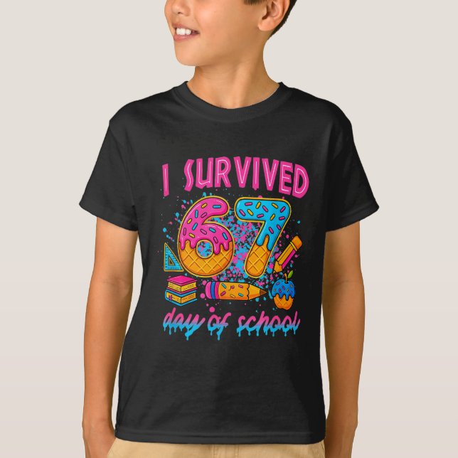 Camiseta I Survived 67 Days Of School Funny Meme Ice Cream  (Anverso)