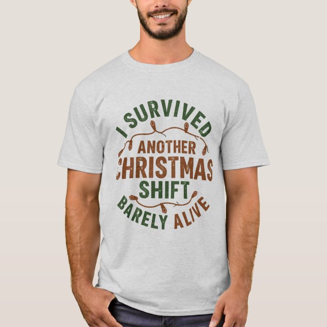 Camiseta I Survived Another Classroom Christmas (Anverso)