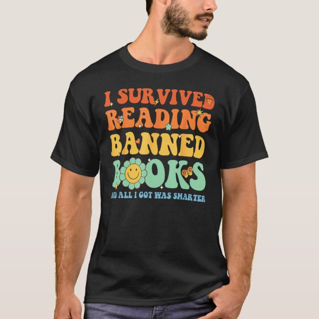 Camiseta I Survived Reading Banned Books Book Bookaholic (Anverso)