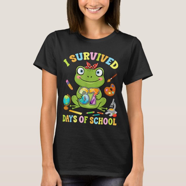 Camiseta I Survived Six Seven Days Of School Cute Frog Stud (Anverso)