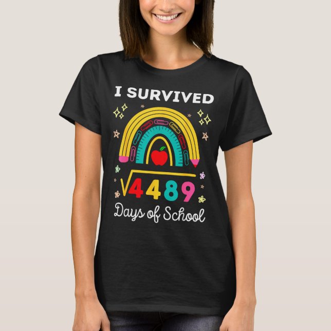 Camiseta I Survived Square Root 4489 67 Days Of School Math (Anverso)