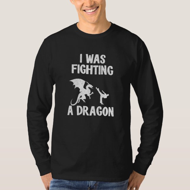 Camiseta I Was Fighting A Dragon After Surgery Recovery Bro (Anverso)