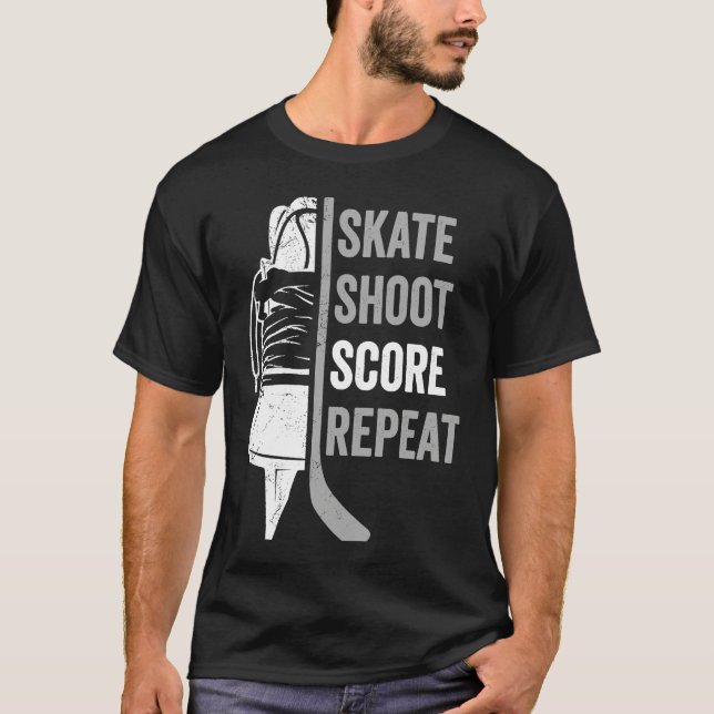 Camiseta Ice Hockey Player Coach Skate Shoot Score Repeat (Anverso)