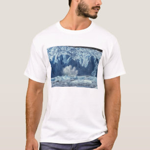 Camiseta Iceberg recién parido salpicando en aguas frías