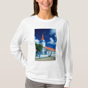 Camiseta Iglesia colorida en la isla de Tahaa en la