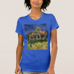 Camiseta Iglesia de Auvers-sur-Oise por Vincent van Gogh<br><div class="desc">Iglesia en Auvers por Vincent van Gogh es una pintura arquitectónica vintage de arte fino post impresionismo. Vista exterior de una iglesia con vidrieras y una figura que camina hacia la Capilla a lo largo de un camino de adoquines. Sobre el artista: Vincent Willem van Gogh (1853-1890) fue uno de...</div>
