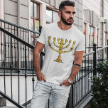 Camiseta Iglesia de Menorah<br><div class="desc">¡Presentamos nuestro impresionante gráfico de una menorah de iglesia! Este hermoso diseño capta la esencia de la tradición y la espiritualidad, lo que lo convierte en una maravillosa adición a cualquier producto de Zazzle. Con una silueta elegante de una menorah, con un fondo inspirado en la iglesia, este diseño gráfico...</div>