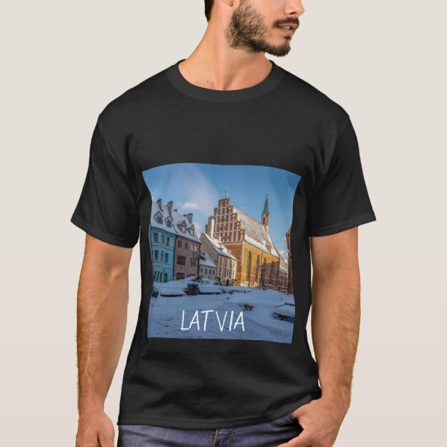 Camiseta Iglesia de San Pedro en invierno en Riga, Letonia (Anverso)