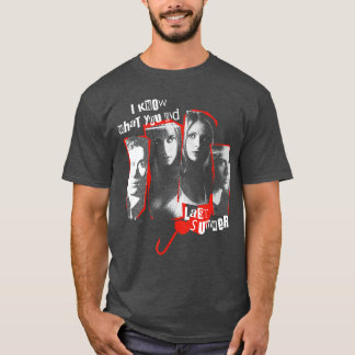 Camiseta IKWYDLS Colaje de Personajes Desgarrados Retro Ter