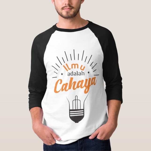 Camiseta Ilmu adalah Cahaya (Anverso)