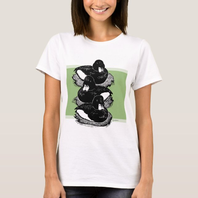 Camiseta Ilustracion blanco y negro de patos acolchados (Anverso)