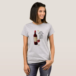 Camiseta Ilustración de botella de vino y vaso