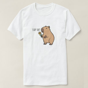 Camiseta Ilustración de carpincho Stay Soft animal 
