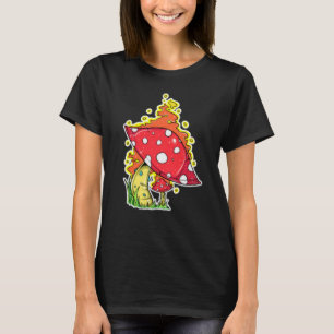 Camiseta Ilustración de hongo sicodélico en llamas arte
