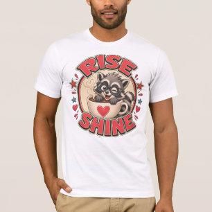 Camiseta Ilustración de mapache amante del café 'Rise & Shi