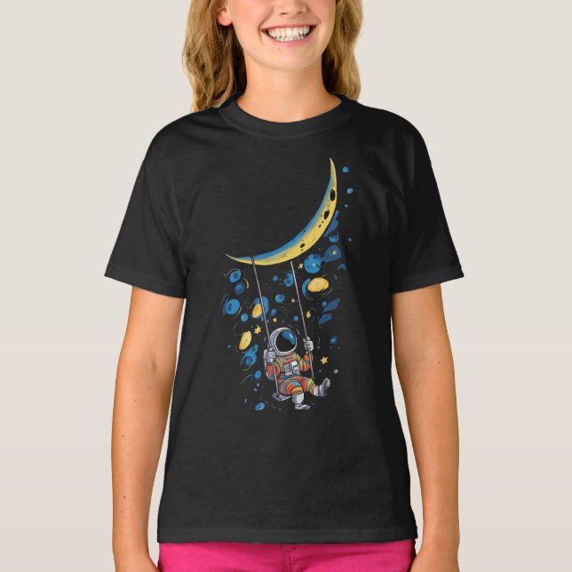 Camiseta ilustracion de un espacio imaginativo y vibrante (Anverso)