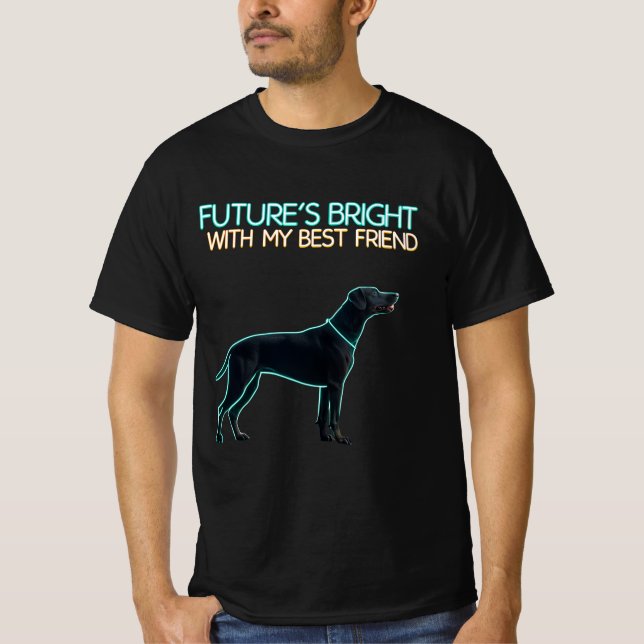 Camiseta Ilustración de un perro Labrador negro (Anverso)