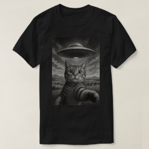 Camiseta Ilustración en blanco y negro de un gato divertido
