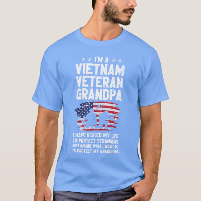Camiseta Im A Vietnam Veteran Grandpa USA Flag Veterans Day (Anverso)