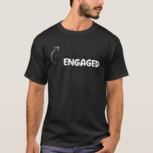 Camiseta I'm Engaged  Personality Character Reference (Anverso)