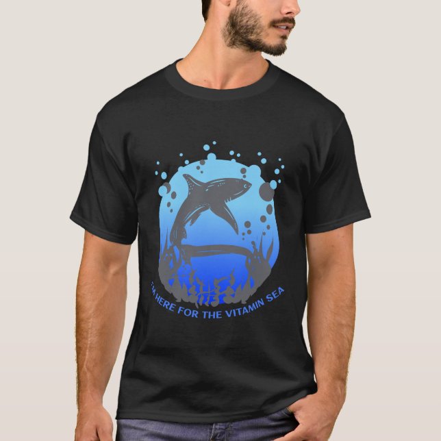 CAMISETA I'M HERE FOR THE VITAMIN SEA (Anverso)