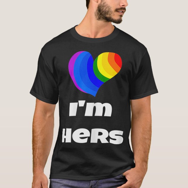Camiseta Im Hers Día de San Valentín LGBTQ Matar regalos de (Anverso)