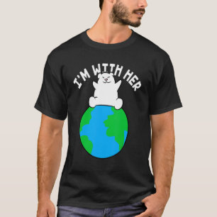 Camiseta I'm With Her Earth Day Cute Polar Bear Environment