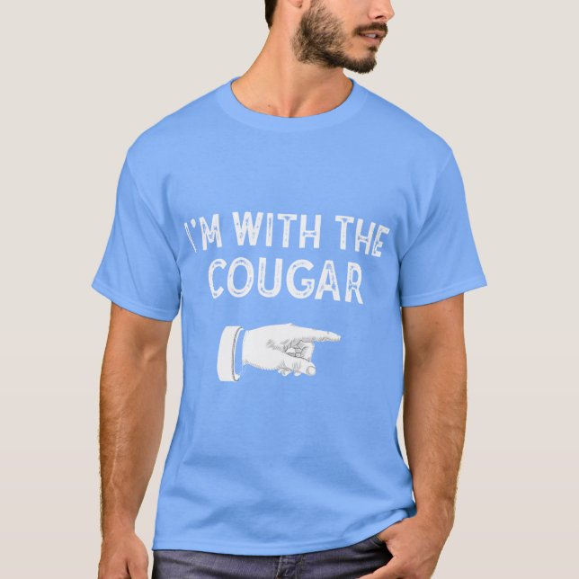 Camiseta Im With The Cougar Matching Cougar Costume Hallowe (Anverso)