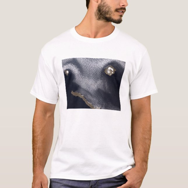 Camiseta Imagen satelital de la isla Semisopochnoi (Anverso)