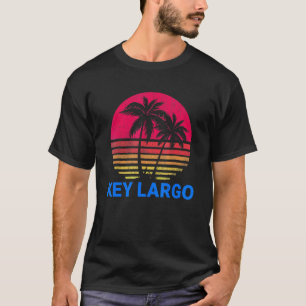 Camiseta Importante Largo Florida Beach Vacation Family Ret