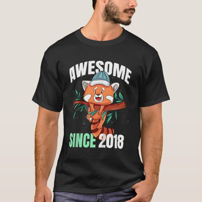 Camiseta Impresionante Desde 2018 5º Panda Rojo (Anverso)
