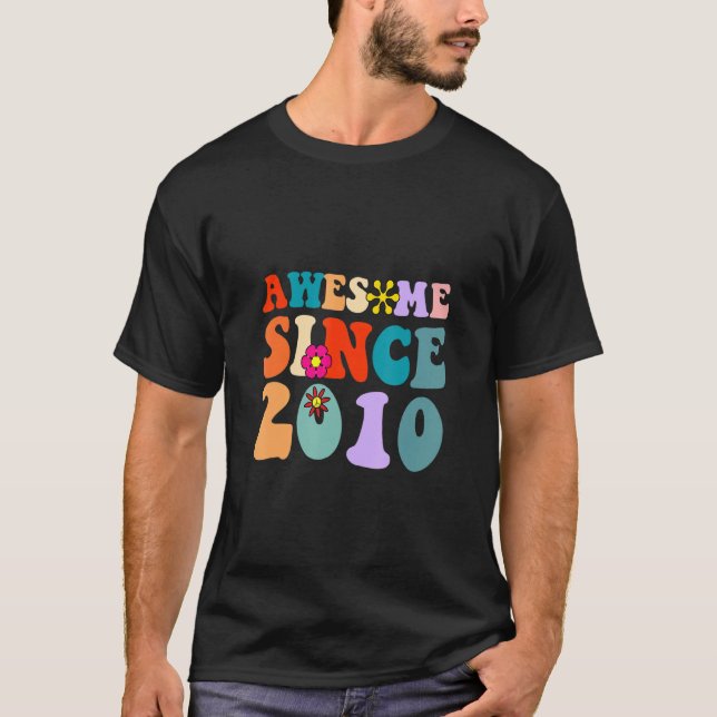 Camiseta Impresionante desde el cumpleaños Guay 2010 Retro  (Anverso)