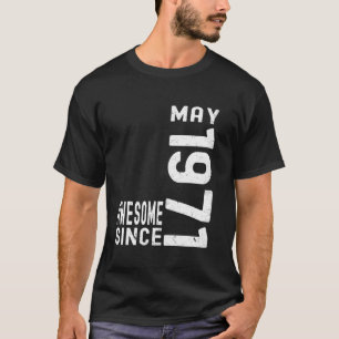 Camiseta Impresionante desde mayo de 1971, Nacido en mayo d