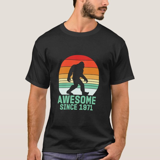Camiseta Impresionante pie grande desde 1971 (Anverso)
