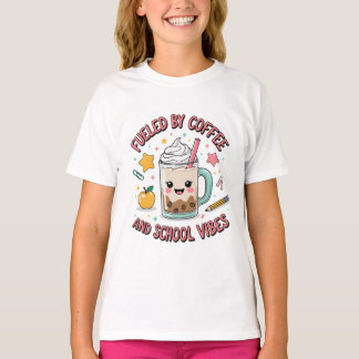 Camiseta Impulsado Por Café Y Vibraciones Escolares Estudia