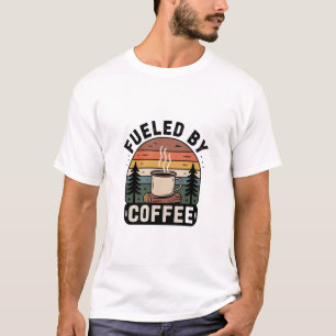 Camiseta Impulsado por Coffee Retro Camp